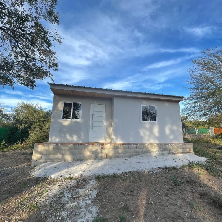 0D94A1F2-6422-4685-912A-30216562D556