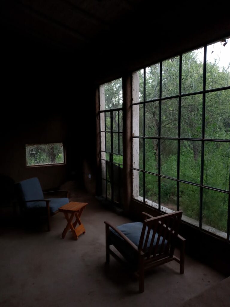 c28ee4df-68cd-4172-8c41-ca6b9c320749